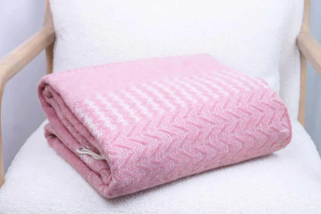 Plaid cozy en laine rose 💕 Wild Zouzou