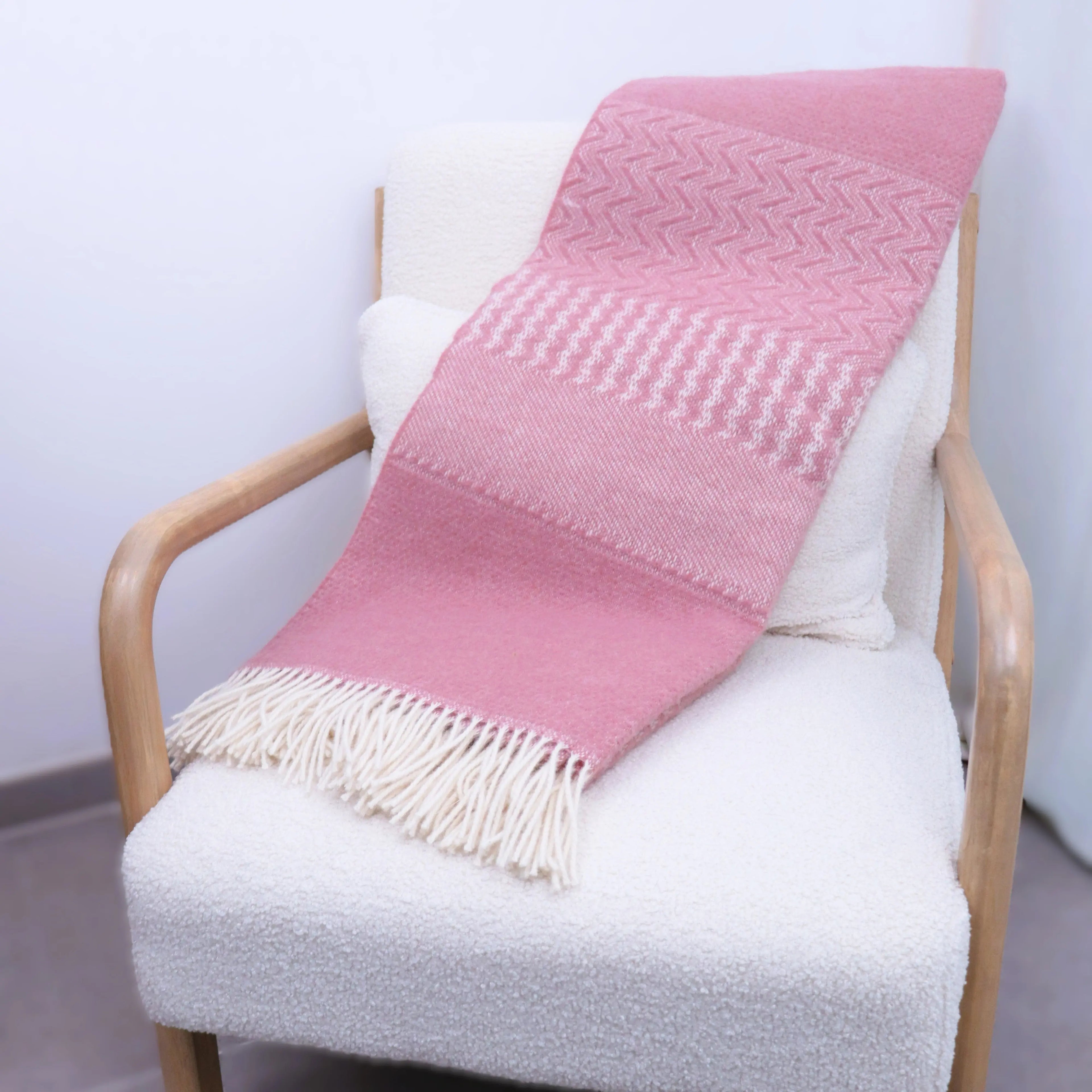 Plaid cozy en laine rose 💕 Wild Zouzou